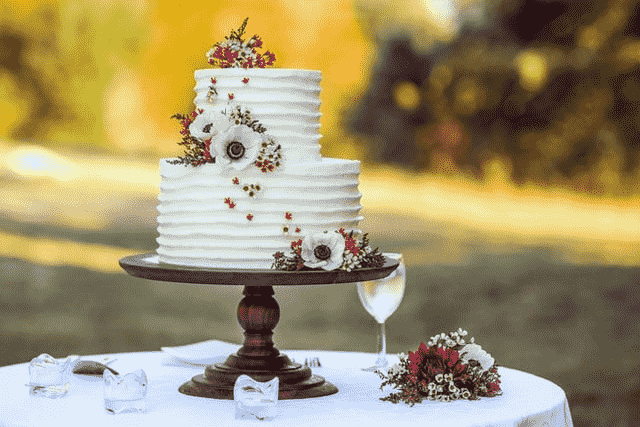 Did You Dream About… Wedding Cake